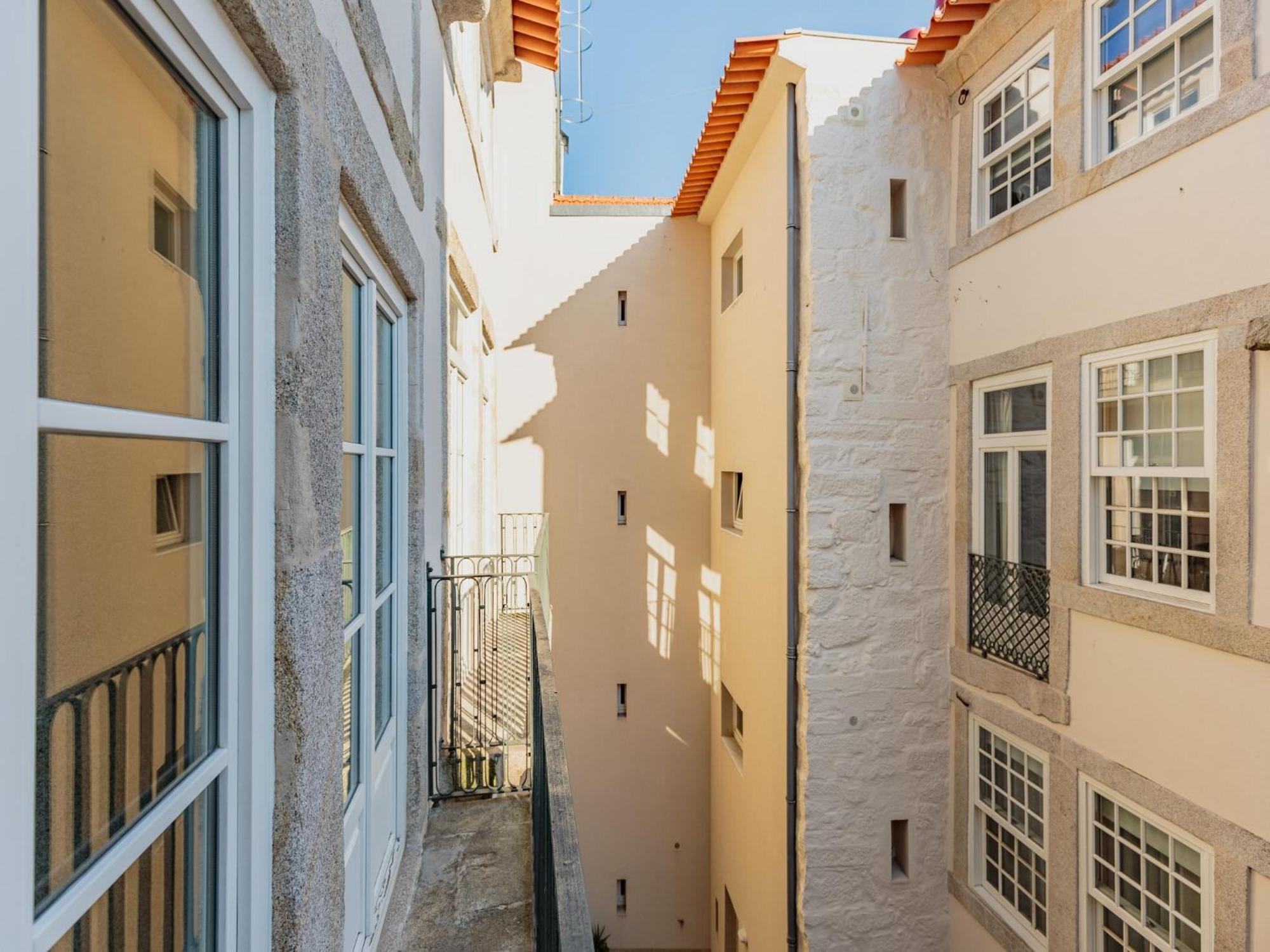 Appartamento In With Balcony Oporto